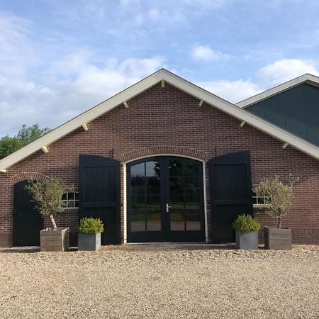 Gastenverblijf op de Prins Hendrik Hoeve in Buren Buren  Buitenkant foto