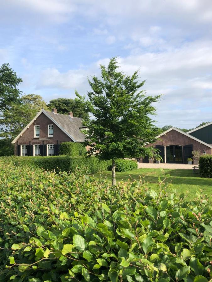 Gastenverblijf op de Prins Hendrik Hoeve in Buren Villa Buren  Buitenkant foto